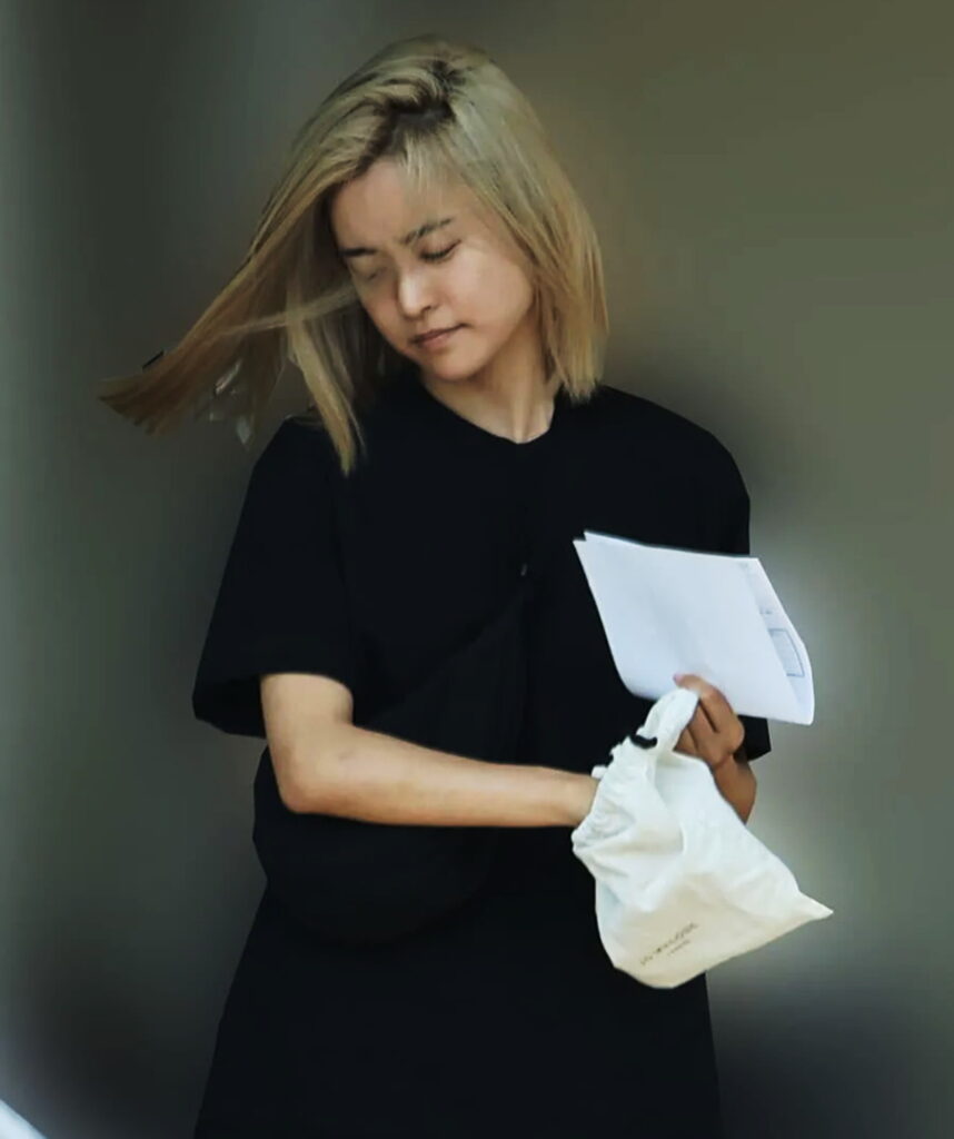 小島瑠璃子 金髪 Smart FLASH
